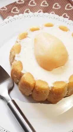 Charlotte poires et fromage blanc