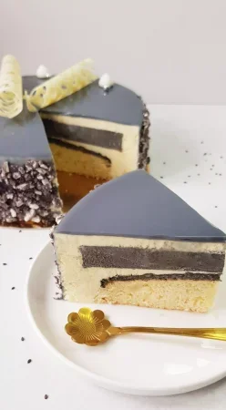 Entremet vanille et sésame noir