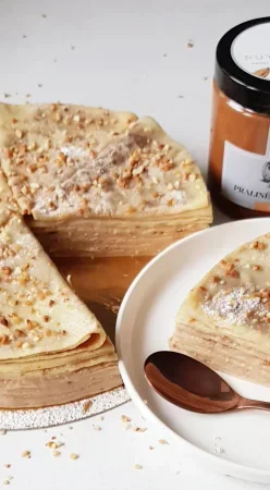 Gâteau de crêpes praliné